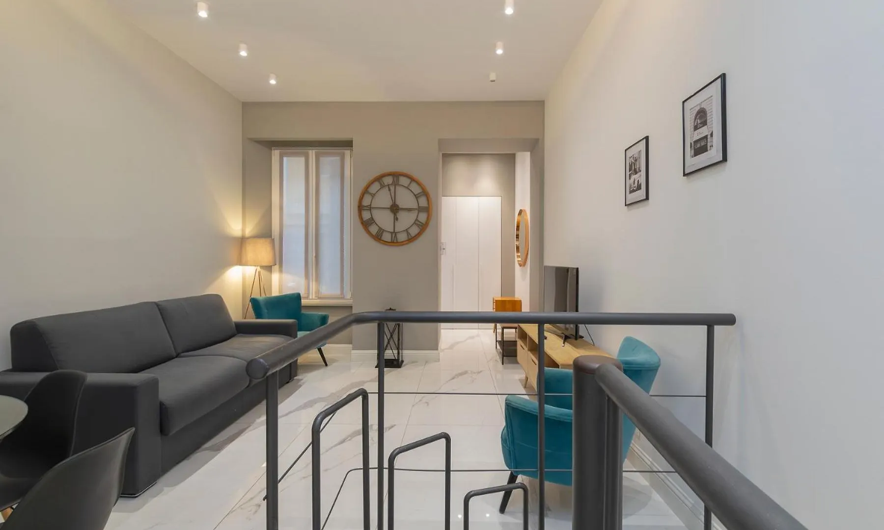 Xenia Apartments - Modern Three-Room Apartment In Moscova Area Milan