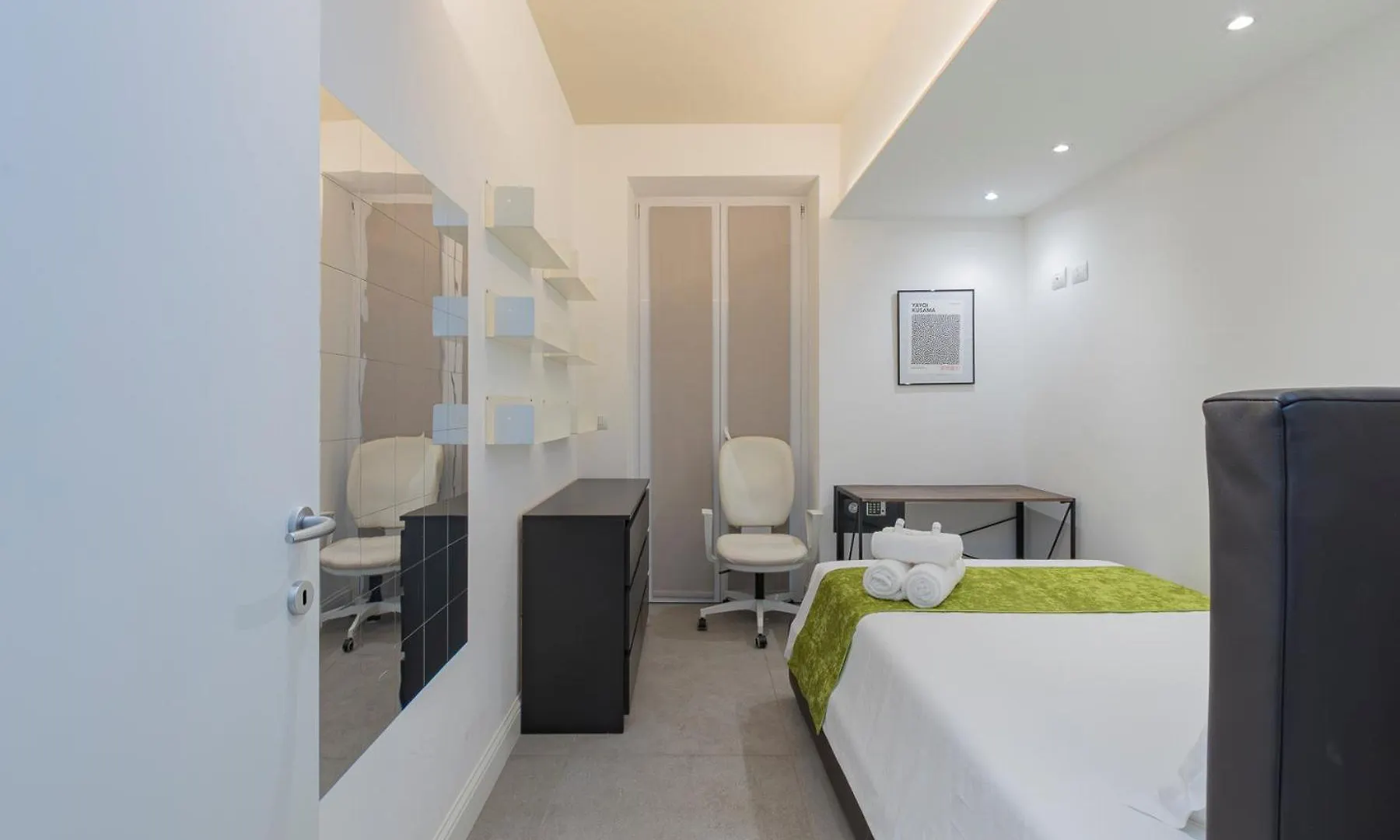 Xenia Apartments - Modern Three-Room Apartment In Moscova Area Milan